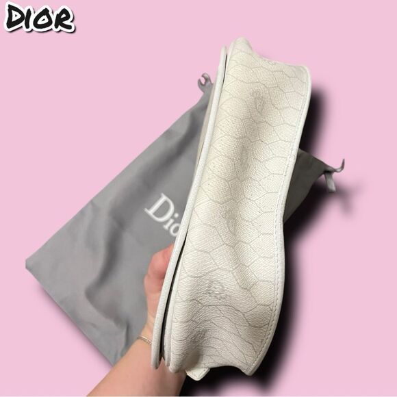 Vintage Christian Dior White Saddle Crossbody Bag with Gold Hardware - Picture 6 of 16